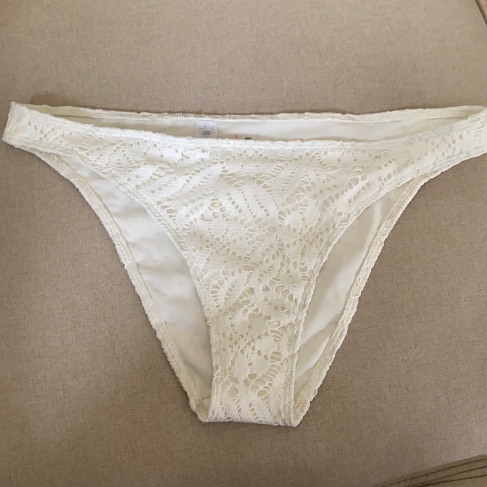 Aerie white lace bikni bottoms size large